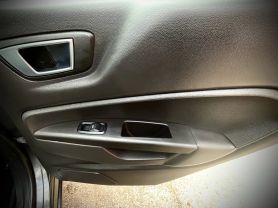 2016 Ford Fiesta - Image 27