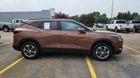 2023 Chevrolet Blazer - Image 4