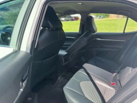 2021 Toyota Camry - Image 9
