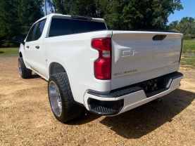 2021 CHEVROLET SILVERADO 1500 CREW CAB PICKUP 4-CYL, TURBO, 2.7 LITER CUSTOM PICKUP 4D 5 3/4 FT