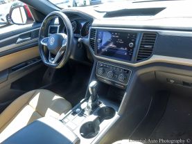 -2020 Volkswagen Atlas Cross Sport - Image 22