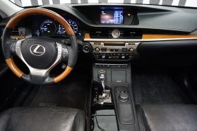 2014 LEXUS ES SEDAN 4-CYL, HYBRID, 2.5 LITER ES 300H SEDAN 4D
