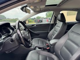 2017 VOLKSWAGEN JETTA SEDAN 4-CYL, TURBO, 1.8 LITER 1.8T SEL SEDAN 4D