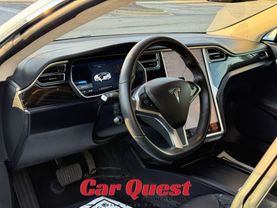 2016 Tesla Model S - Image 10