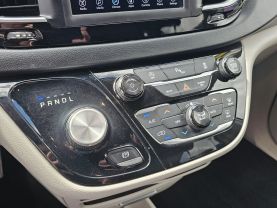 2018 CHRYSLER PACIFICA VAN V6, 3.6 LITER TOURING L MINIVAN 4D