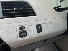2012 TOYOTA SIENNA