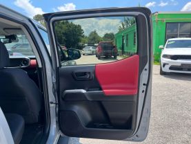 2021 TOYOTA TACOMA DOUBLE CAB PICKUP V6, 3.5 LITER SR5 PICKUP 4D 5 FT
