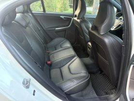2017 VOLVO S60