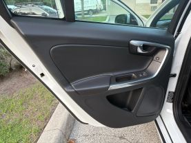 2017 VOLVO S60