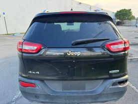 2016 JEEP CHEROKEE SUV V6, 3.2 LITER LATITUDE SPORT UTILITY 4D