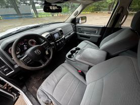 2013 RAM 1500 QUAD CAB PICKUP V8, HEMI, 5.7 LITER SLT PICKUP 4D 6 1/3 FT