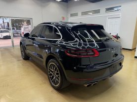 2016 PORSCHE MACAN