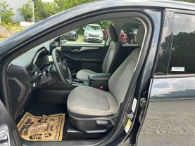 2022 FORD ESCAPE SUV 3-CYL, ECOBOOST, TURBO, 1.5 LITER SE SPORT UTILITY 4D at T&T Repairables - used car dealership in Spencer, Indiana.