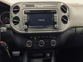 2015 VOLKSWAGEN TIGUAN SUV 4-CYL, TURBO, 2.0 LITER 2.0T S SPORT UTILITY 4D