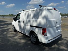 2017 NISSAN NV200