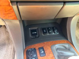 2004 LEXUS GX SUV V8, 4.7 LITER GX 470 SPORT UTILITY 4D