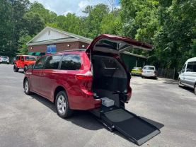 2019 TOYOTA SIENNA VAN V6, 3.5 LITER LE MINIVAN 4D