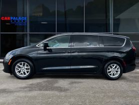 2017 CHRYSLER PACIFICA VAN BLACK AUTOMATIC - CARPALACE, Chantilly, VA. 38.91645215435775, -77.47495885092432
