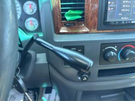 2006 DODGE RAM 1500 MEGA CAB PICKUP V8, HEMI, 5.7 LITER SLT PICKUP 4D 6 1/4 FT