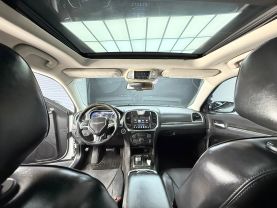 2016 CHRYSLER 300 SEDAN V6, 3.6 LITER 300C SEDAN 4D