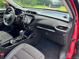 2021 CHEVROLET TRAILBLAZER SUV 3-CYL, ECOTEC, TURBO, 1.2 LITER LT SPORT UTILITY 4D at T&T Repairables - used car dealership in Spencer, Indiana.