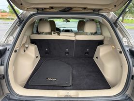 2019 JEEP CHEROKEE SUV 4-CYL, ZERO EVAP, 2.4 LITER LATITUDE SPORT UTILITY 4D