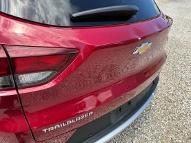 2021 CHEVROLET TRAILBLAZER SUV 3-CYL, ECOTEC, TURBO, 1.2 LITER LT SPORT UTILITY 4D at T&T Repairables - used car dealership in Spencer, Indiana.