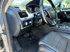 2013 VOLKSWAGEN TOUAREG SUV V6, TURBO DIESEL, 3.0 LITER TDI EXECUTIVE SPORT UTILITY 4D
