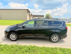 2021 CHRYSLER VOYAGER VAN V6, 3.6 LITER LXI MINIVAN 4D