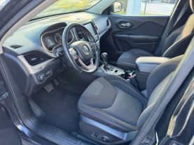 2016 JEEP CHEROKEE SUV V6, 3.2 LITER LATITUDE SPORT UTILITY 4D