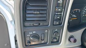 2004 CHEVROLET SILVERADO 2500 HD CREW CAB PICKUP V8, 6.6L TURBO DSL LT PICKUP 4D 6 1/2 FT