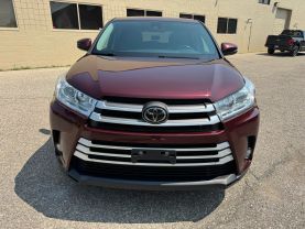 2019 TOYOTA HIGHLANDER SUV V6, 3.5 LITER LE PLUS SPORT UTILITY 4D