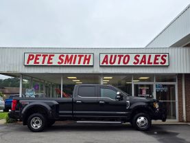 2017 Ford F350 Super Duty Crew Cablariat Pickup 4d 8 Ft - Image 2