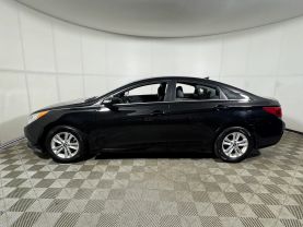 2014 HYUNDAI SONATA SEDAN 4-CYL, 2.4 LITER GLS SEDAN 4D