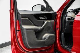 2017 Jaguar F-pace - Image 36