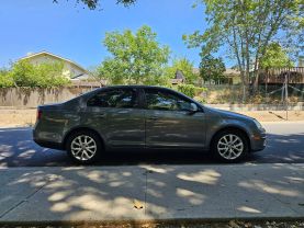 2010 VOLKSWAGEN JETTA LIMITED EDITION SEDAN 4D