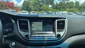 2017 Hyundai Tucson - Image 40