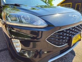 2022 FORD ESCAPE SUV 4-CYL, HYBRID, 2.5 LITER SEL HYBRID SPORT UTILITY 4D