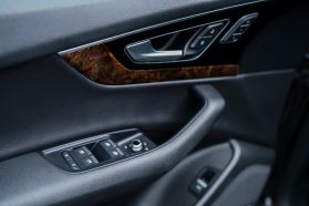 2017 AUDI Q7 SUV V6, SPRCHRGD, 3.0L 3.0T PREMIUM PLUS SPORT UTILITY 4D