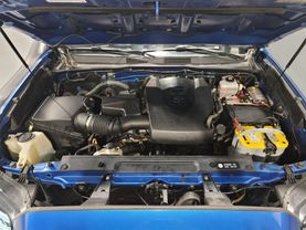 2017 Toyota Tacoma Double Cab - - Image 9