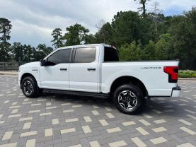 2022 FORD F150 LIGHTNING PICKUP DUAL ELECTRIC MOTORS XLT PICKUP 4D 5 1/2 FT