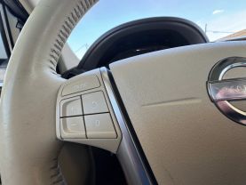 2013 VOLVO XC60 SUV 6-CYL, PZEV, 3.2 LITER 3.2 PREMIER SPORT UTILITY 4D