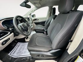 2017 CHRYSLER PACIFICA VAN BLACK AUTOMATIC - CARPALACE, Chantilly, VA. 38.91645215435775, -77.47495885092432