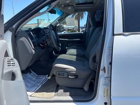 2006 DODGE RAM 1500 MEGA CAB PICKUP V8, HEMI, 5.7 LITER SLT PICKUP 4D 6 1/4 FT