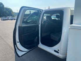 2014 RAM 3500 CREW CAB 9FT KNAPHEIDE KUV SERVICE BED TRUCK WITH 1600LB LIFTGATE SERVICE/UTILITY TRUCKS V8, HEMI, 6.4 LITER TRADESMAN 4D - Eddies Auto Sales