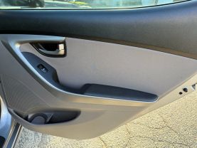 2015 HYUNDAI ELANTRA SEDAN 4-CYL, 1.8 LITER SE SEDAN 4D