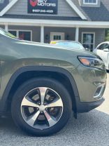 2019 Jeep Cherokee - Image 10