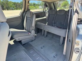 2005 CHRYSLER TOWN & COUNTRY VAN V6, 3.8 LITER TOURING MINIVAN 4D