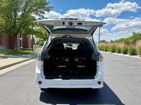 2015 TOYOTA SIENNA VAN V6, 3.5 LITER SE MINIVAN 4D