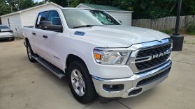2023 Ram 1500 Crew Cab - Image 3